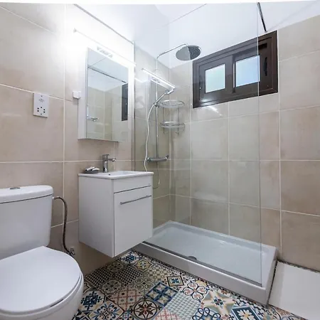 Serenityone - Centrally Located One Bedroom איה נאפה