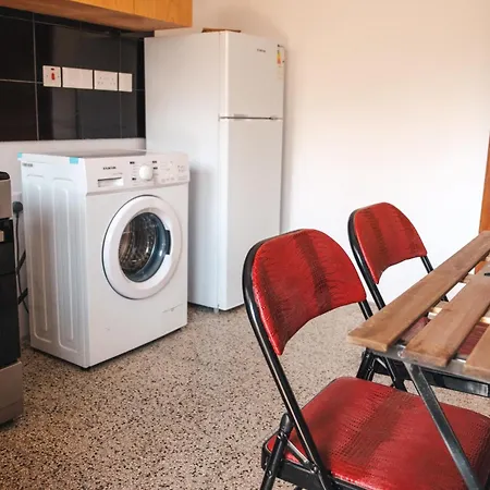 Serenityone - Centrally Located One Bedroom איה נאפה