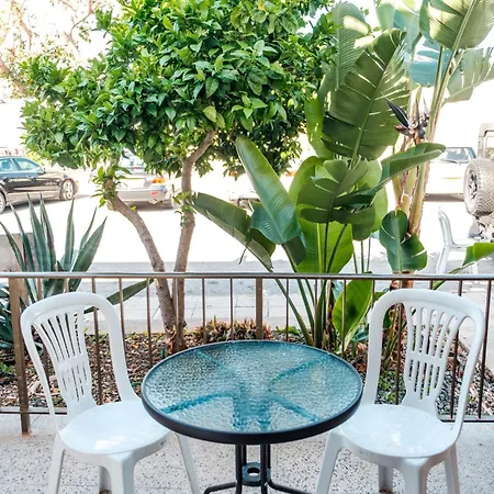 Serenityone - Centrally Located One Bedroom דירה