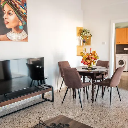 Serenityone - Centrally Located One Bedroom * איה נאפה